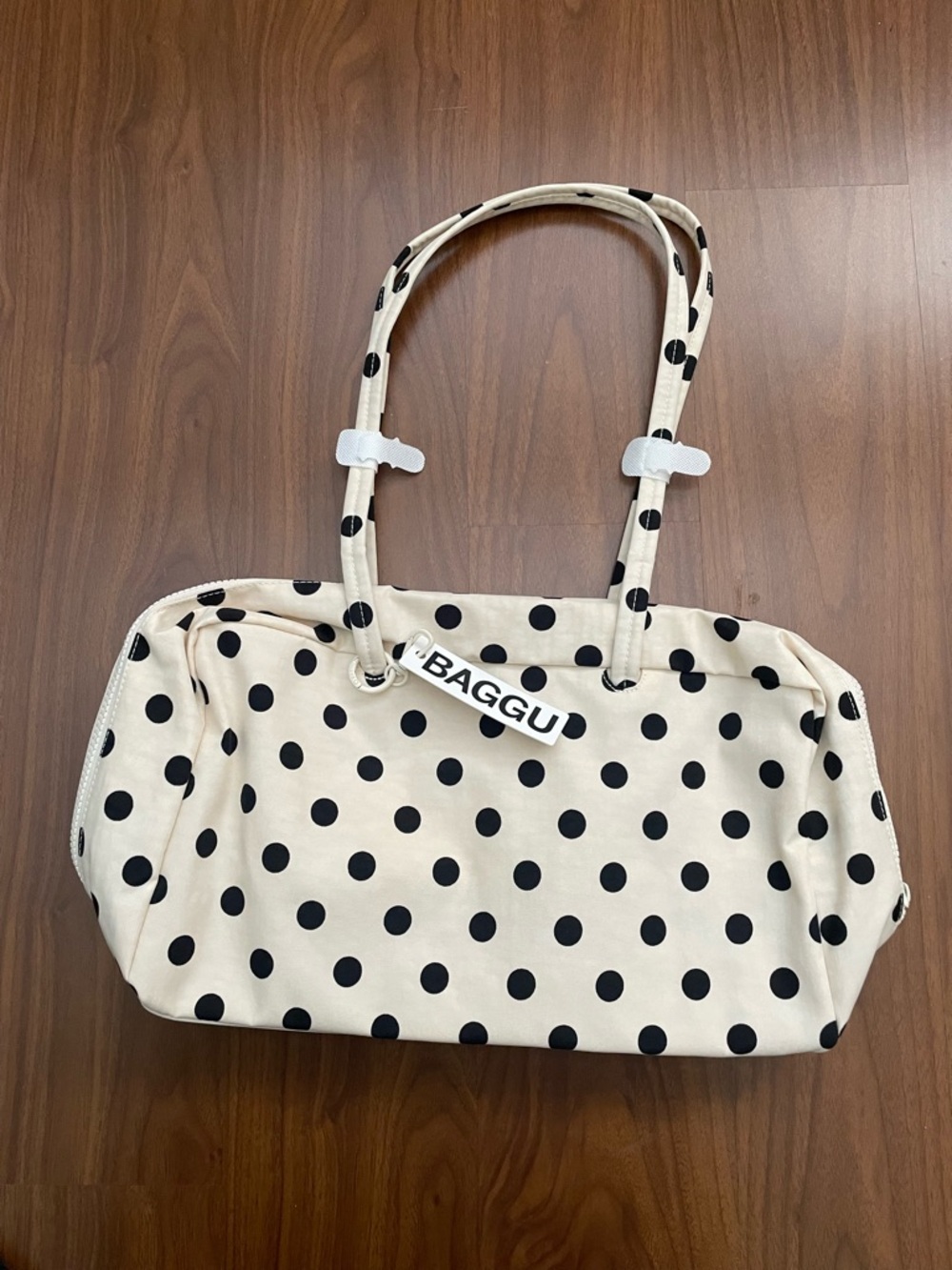 BAGGU Medium Nylon Bowler Bag Cream + Black Polka Dot
